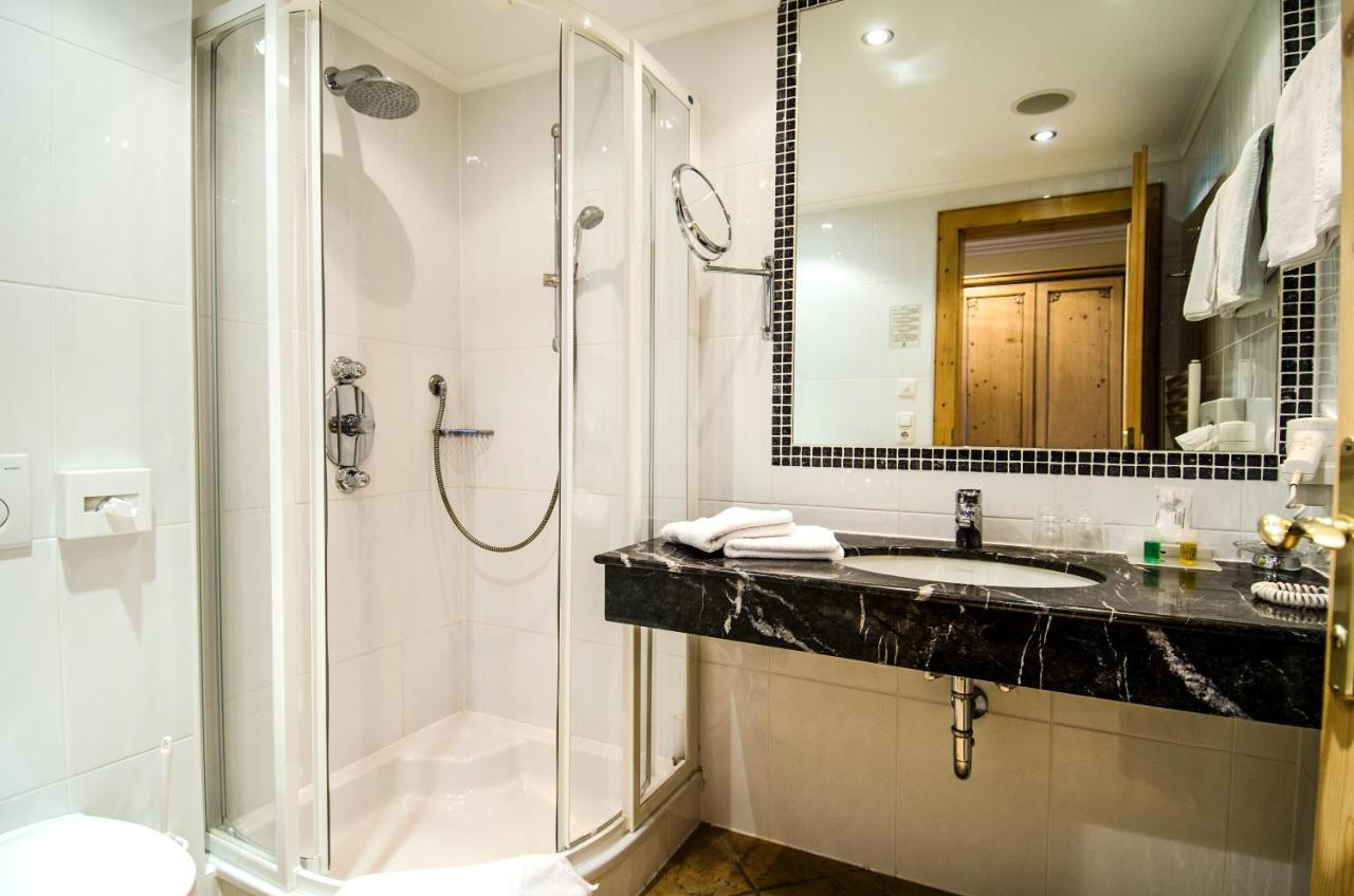 Sporthotel Almhof Ischgl Bagian luar foto