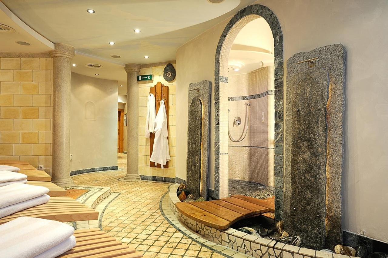 Sporthotel Almhof Ischgl Bagian luar foto